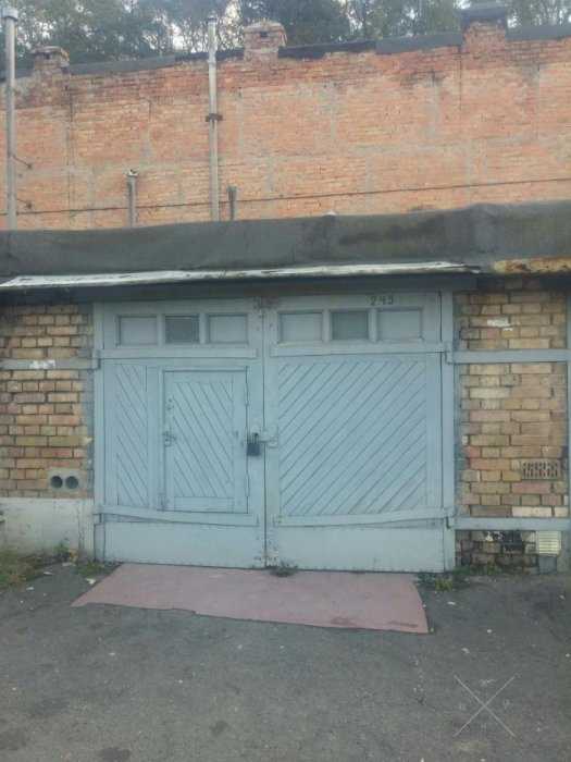 Продам кирпичный гараж на Ольжича 48