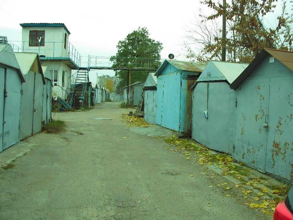 Продам кирпичный гараж на виноградаре