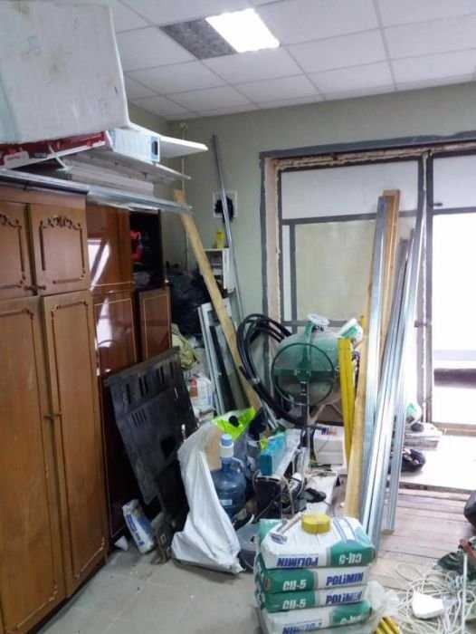 Продаю большой гараж под бизнес. ГСК Демеевский Яр. Офисный ремонт.