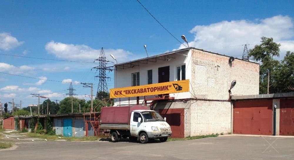 Просторный гараж на ул. Экскаваторная, рядом с м. Нивки, м. Святошино