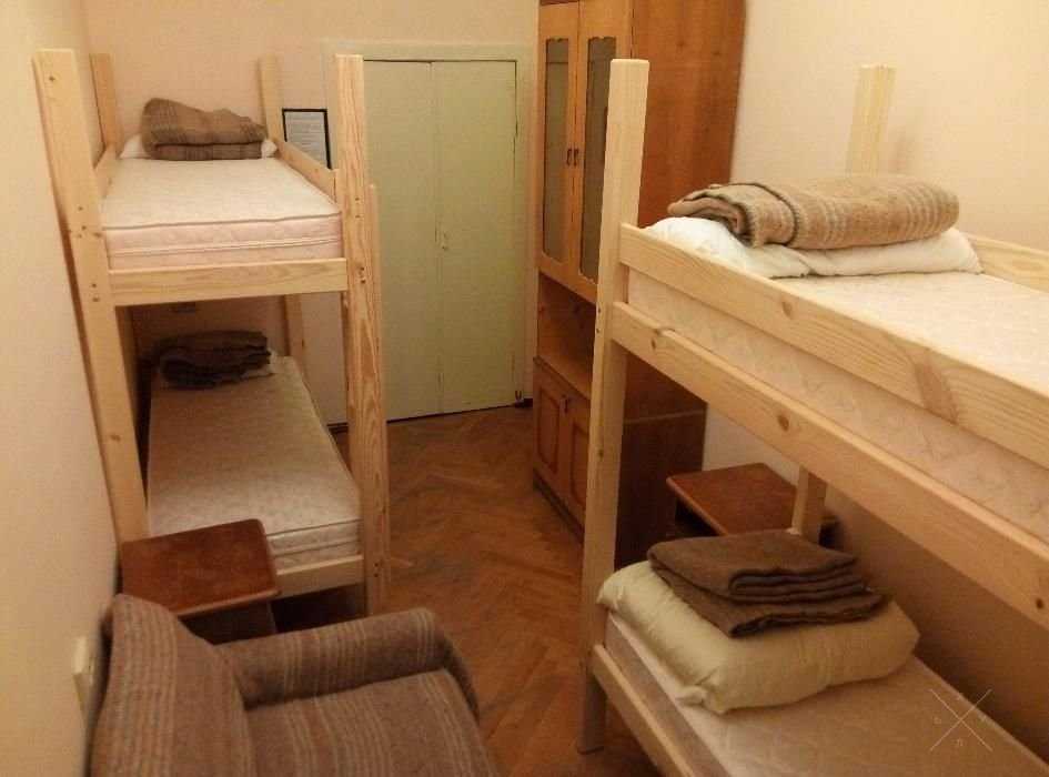 Хостел Льва Толстого центр Киева - от 50грн. в сутки