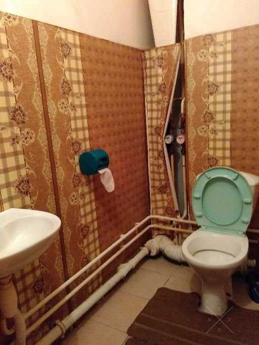 Комната возле метро Святошин для парня