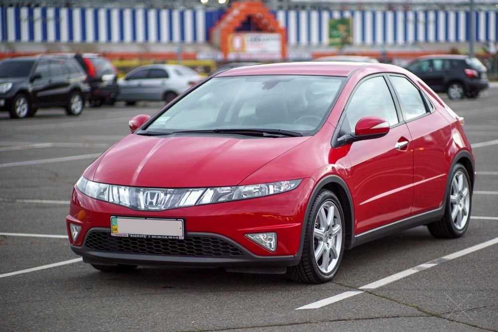 Honda Civic 5D почти новый (пробег 14 тыс!)
