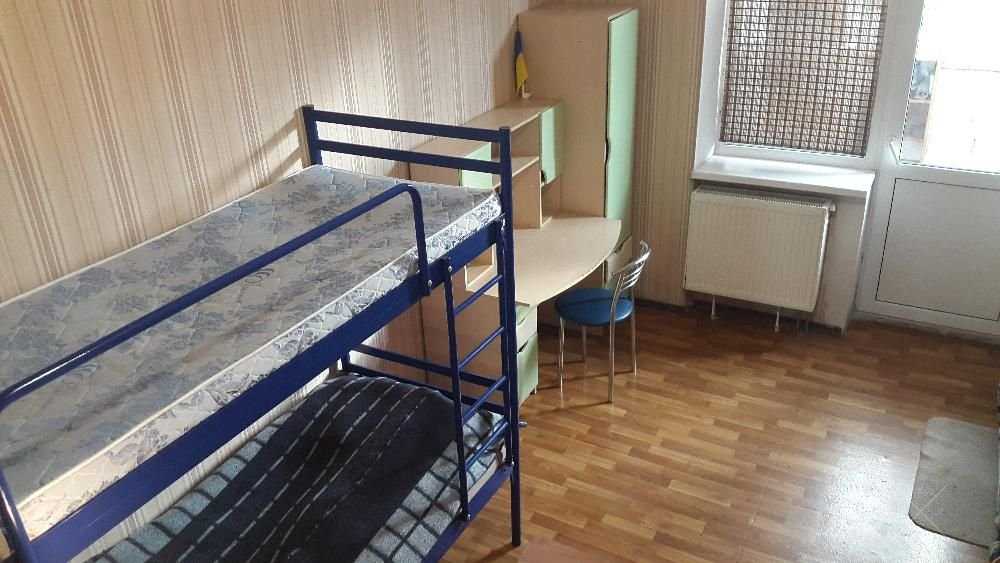 Евро хостел в центре (Палац Украина, Печерская, Олимпийский)