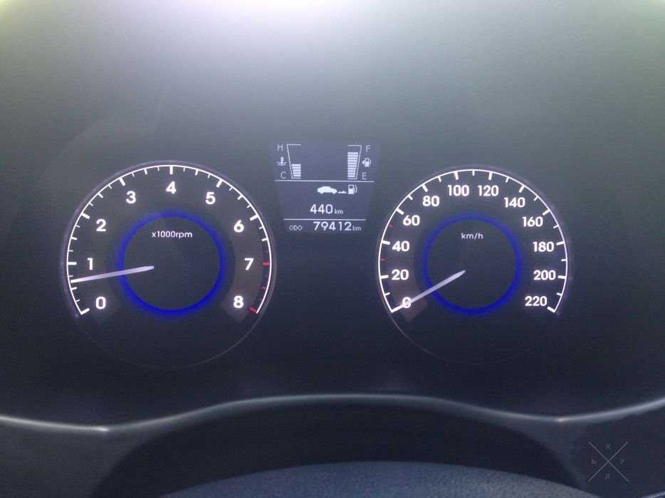 Продам свой- Hyundai Accent 1.4i Comfort 2012 г.в