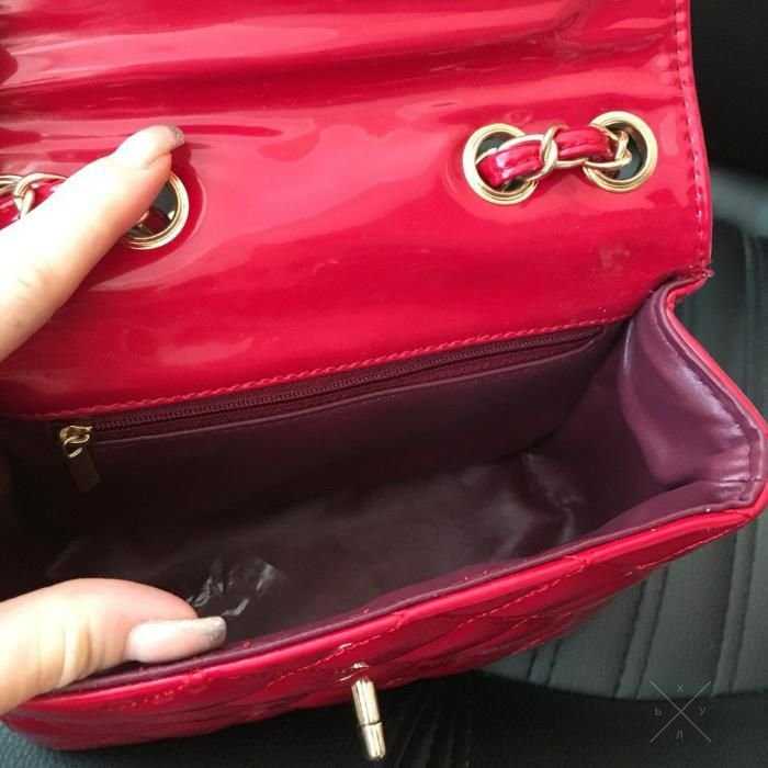 Лаковая сумка Chanel в наличии
