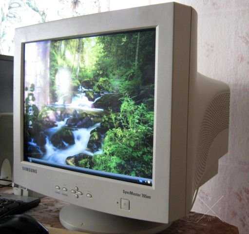 Продам монитор Samsung SyncMaster 17 дюймов