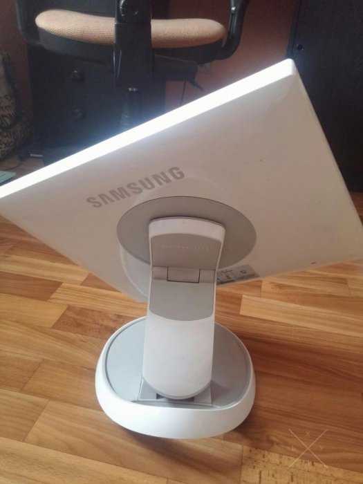 Монитор 17" Samsung SyncMaster 760BF