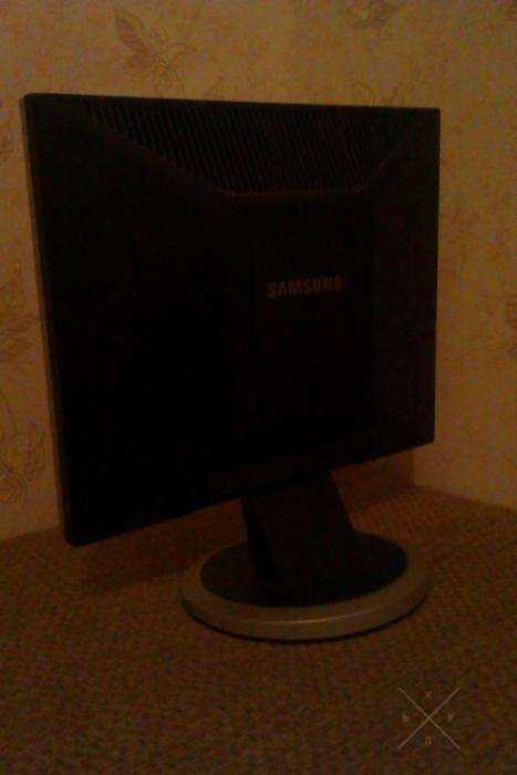 Samsung SyncMaster740n