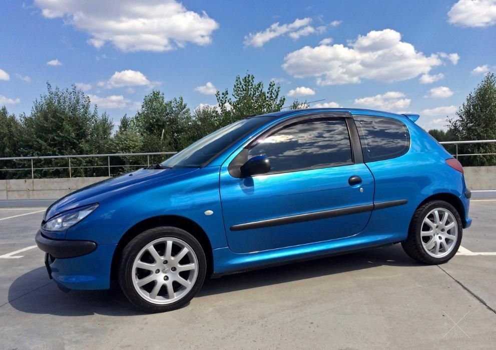 Продам PEUGEOT 206