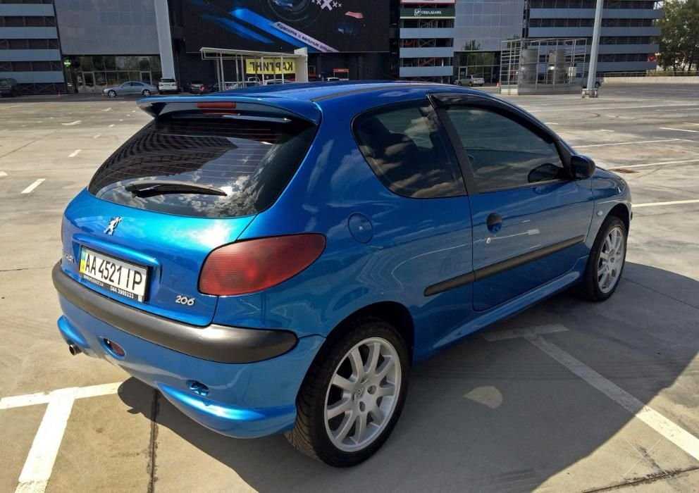 Продам PEUGEOT 206
