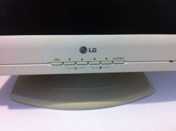 LG flatron 563LE