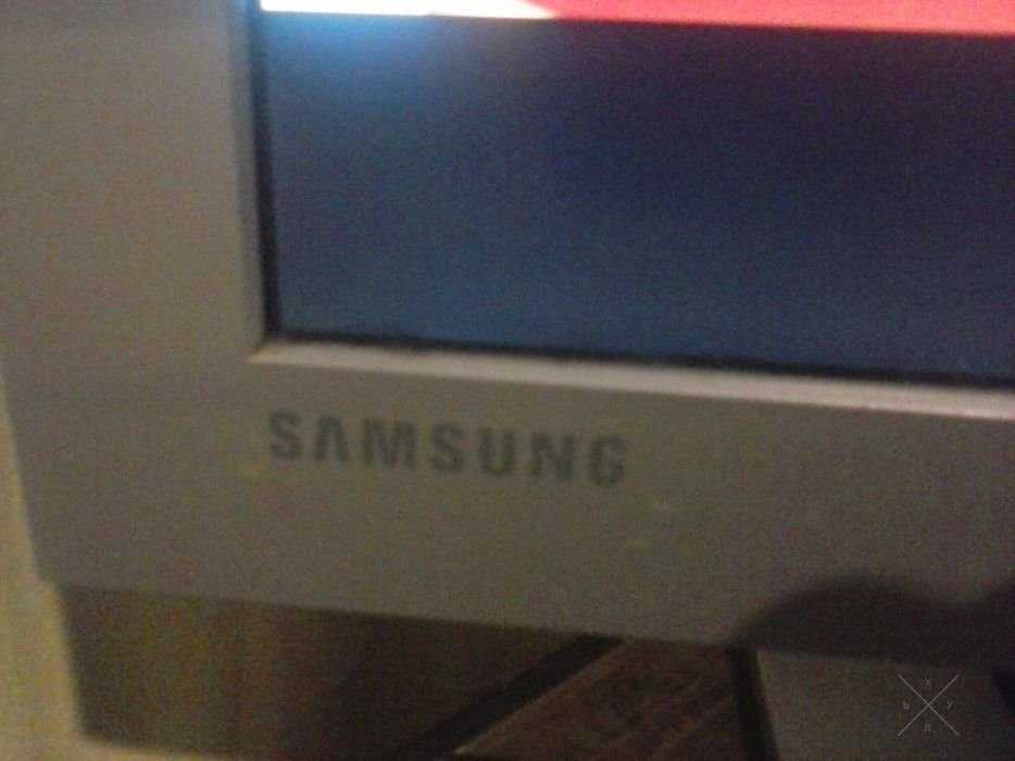Монитор самсунг