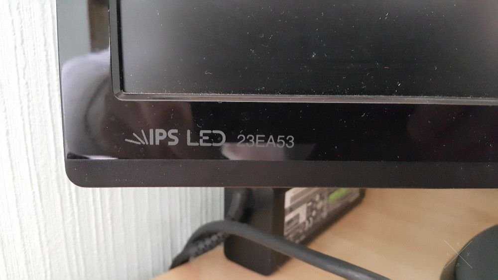 Продам монитор LG 23EA53