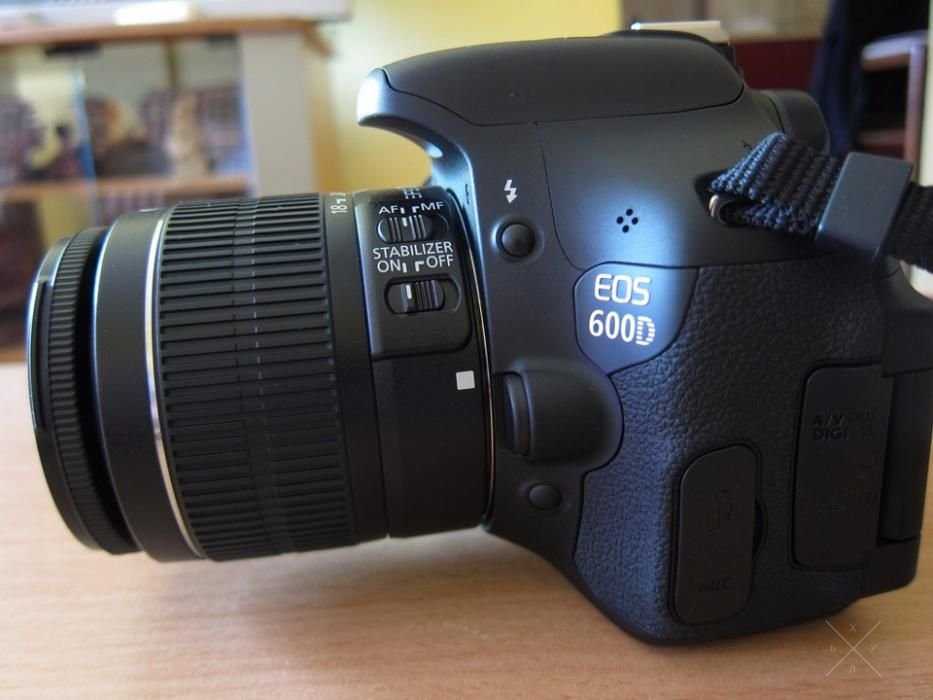 Абсолютно новый фотоаппарат Canon 600D EF-S 18-55 f 3.5-5.6 IS.