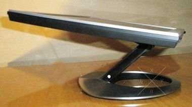 Продам НОВЫЙ монитор LG Ultra slim (DVI, VGA)