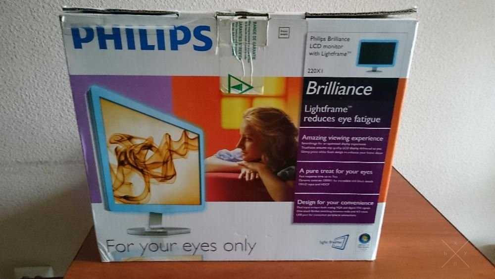 монитор 22'' philips brilliance 220X1 lightframe