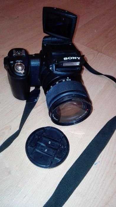 Фотокамера Sony Cyber-shot DSC-R1
