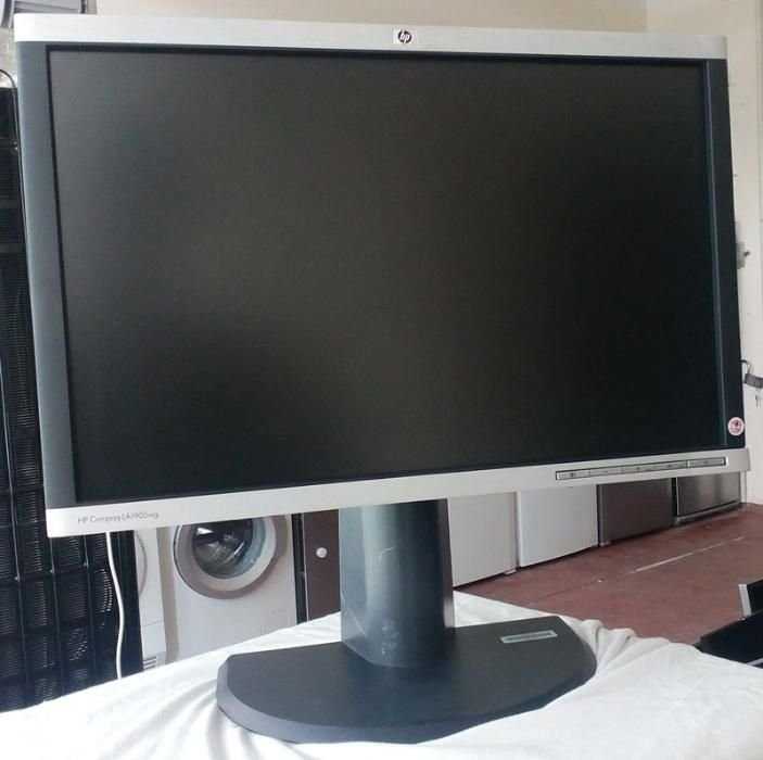 Монитор мониторы 19" ЖК LCD 16x10 16x9 HP LA1905wg широкоформатный