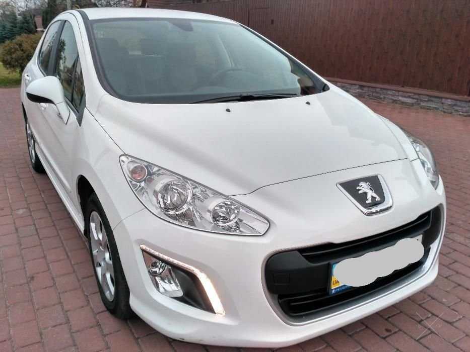 Peugeot 308 1.6AT 2012г.