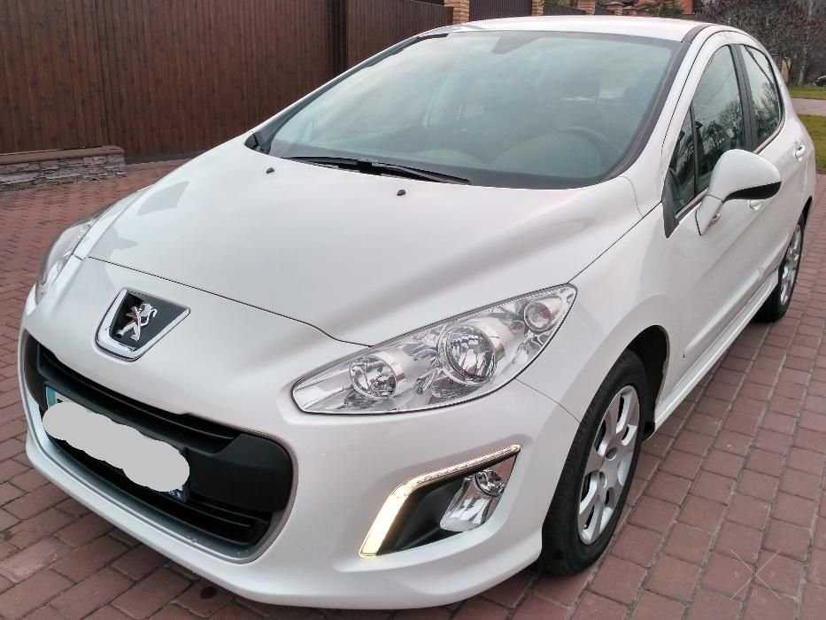 Peugeot 308 1.6AT 2012г.