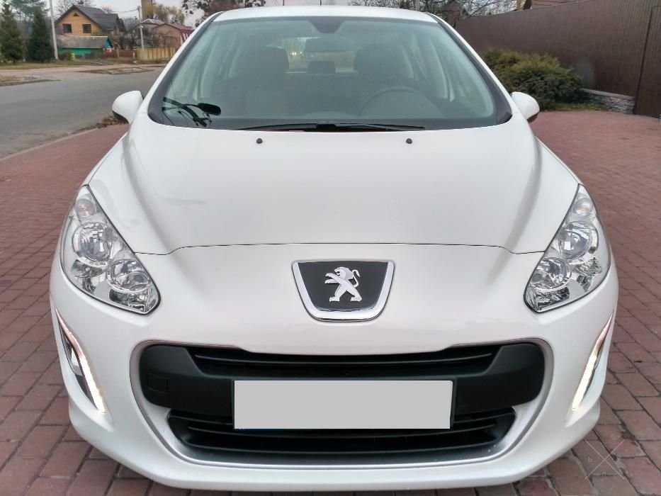 Peugeot 308 1.6AT 2012г.