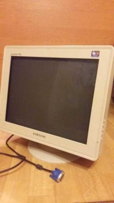 Монитор Samsung Master 795DF