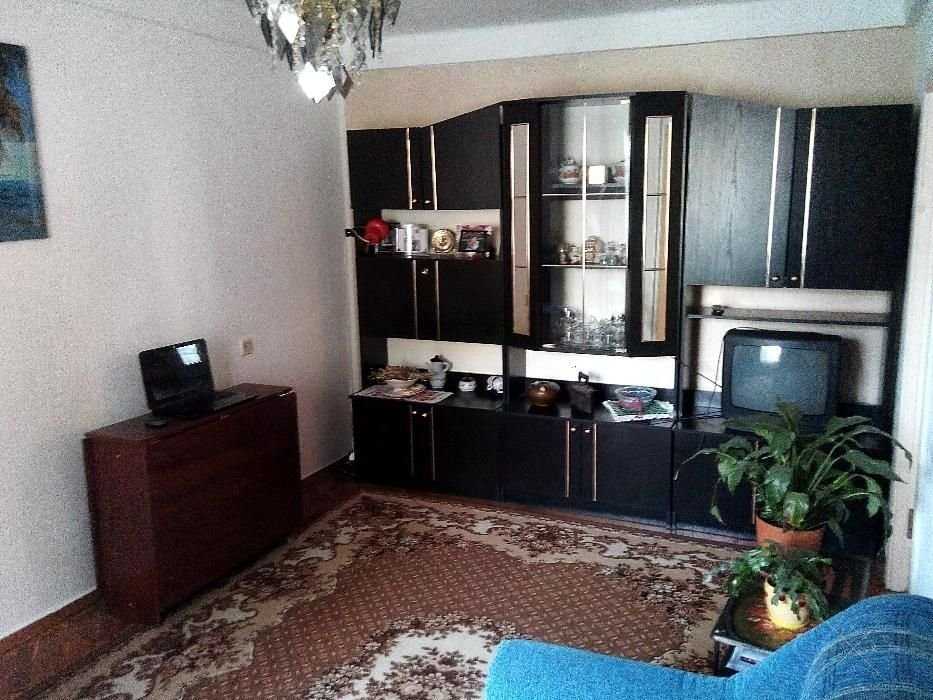Ереванская, Екомаркет, Свободна, девушке