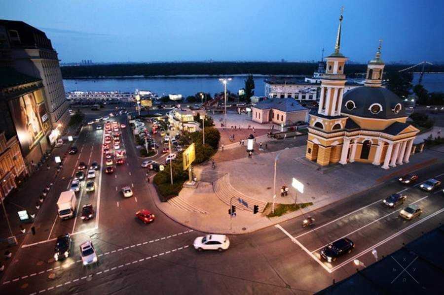 . сдам в аренду комнату в центре, долгосрочно, хозяин