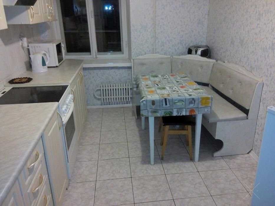 БЕЗ ХОЗЯЕВ сдам комнату м. Харьковская 20 мин. пешком, ул.Тростянецкая