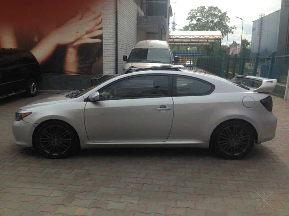 Продам Toyota Scion tC 2005 2.4 AT