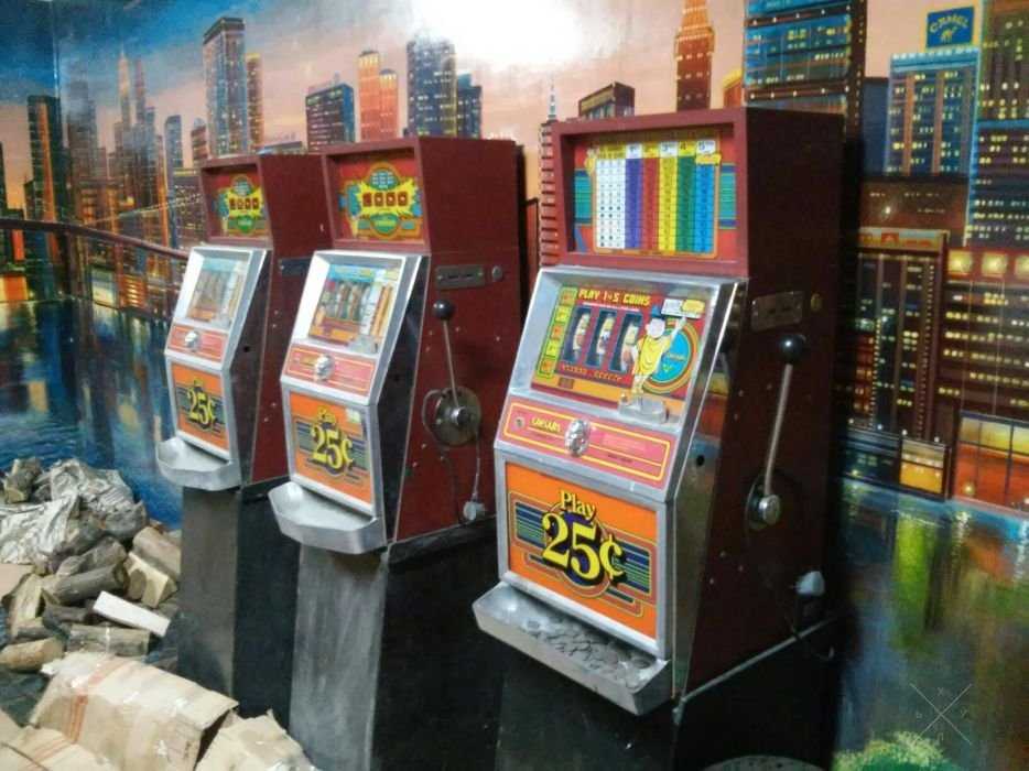 игровые автоматы, однорукий бандит Цезарь