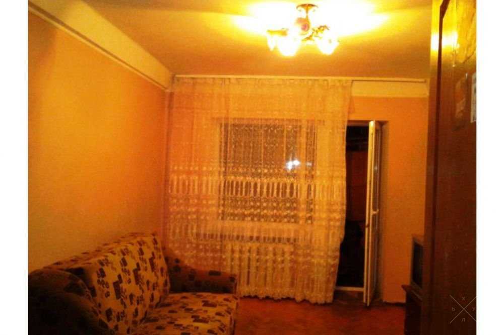 2-комнатная, Деснянский район, м.Черниговская, ул.Милютенко,11б