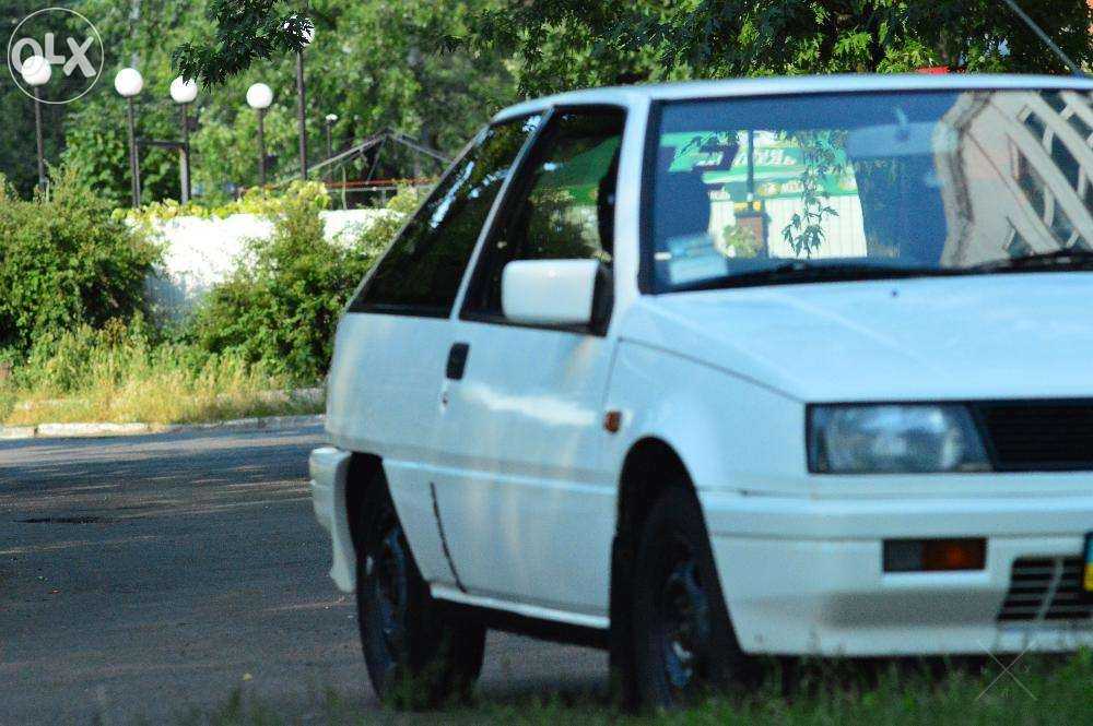 Автомобиль Mitsubishi Colt (отличный аппарат)