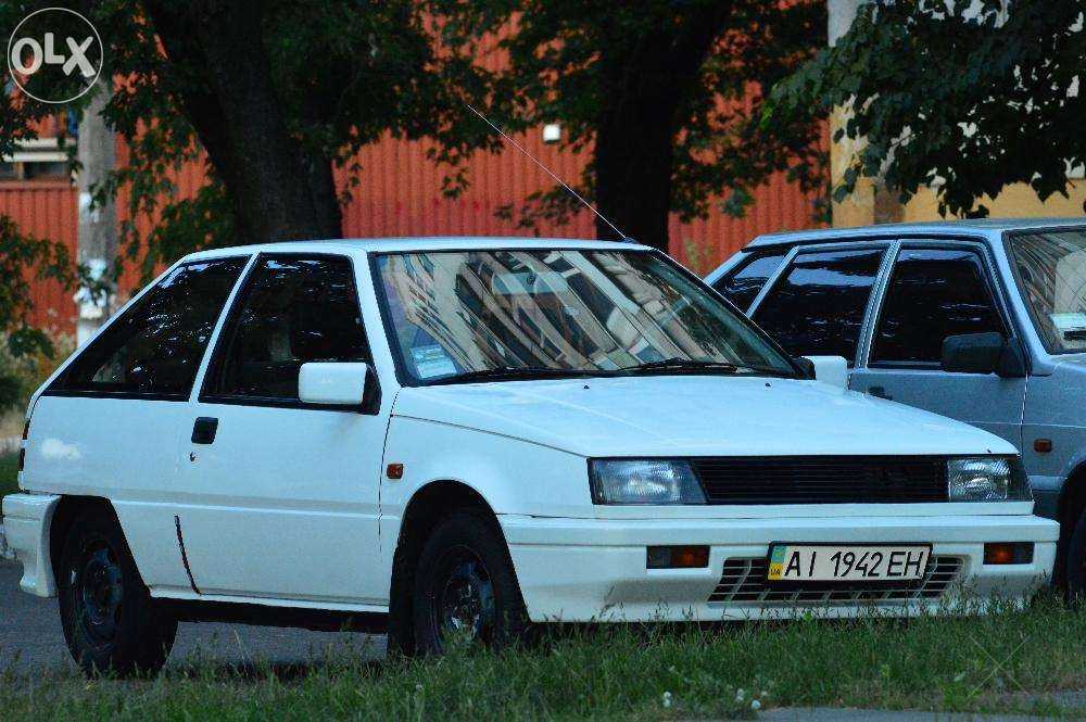 Автомобиль Mitsubishi Colt (отличный аппарат)