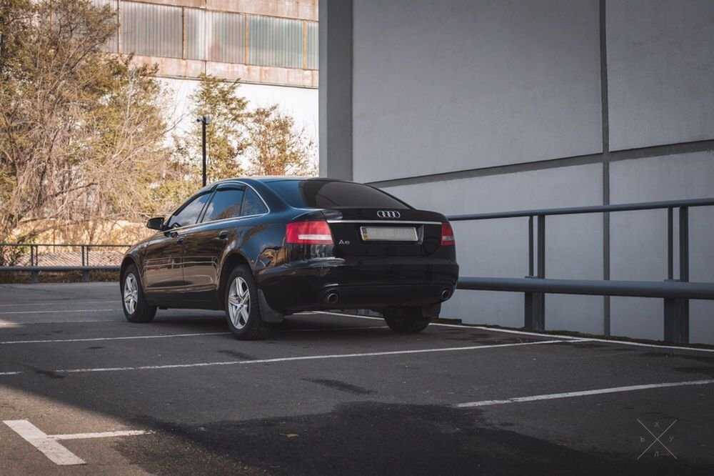 Audi A6 V6 2.4 бензин, мкп