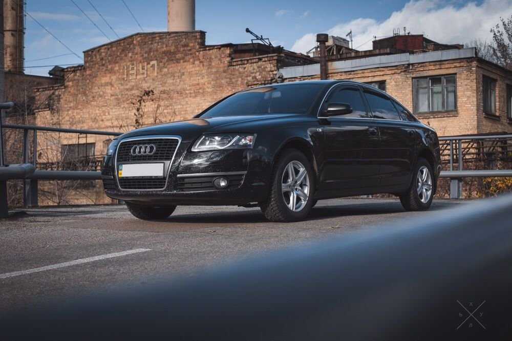 Audi A6 V6 2.4 бензин, мкп