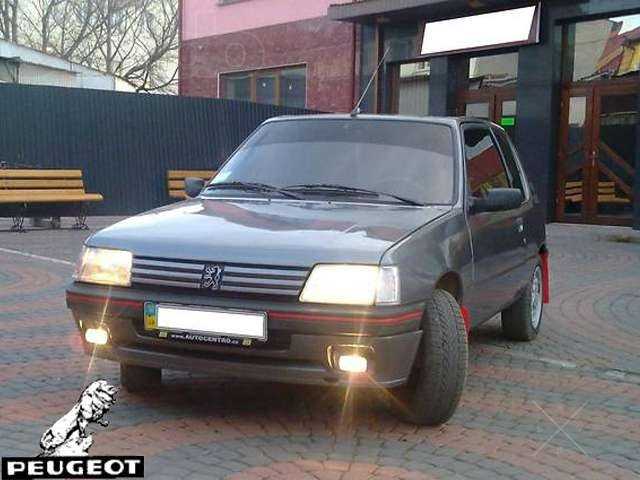 Peugeot 205 XR