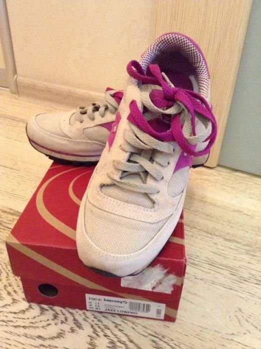 Продам кроссовки Saucony Jazz оригинал