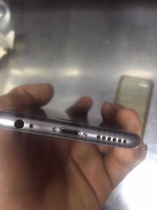 Продам IPhone