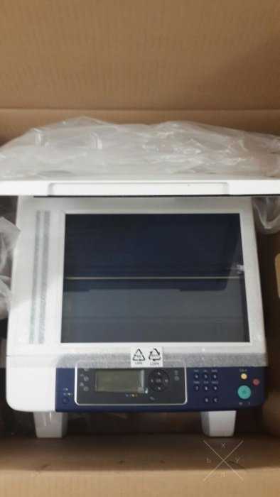 Xerox WorkCentre 6015B. Цветной принтер, копир, сканер 3 в 1.