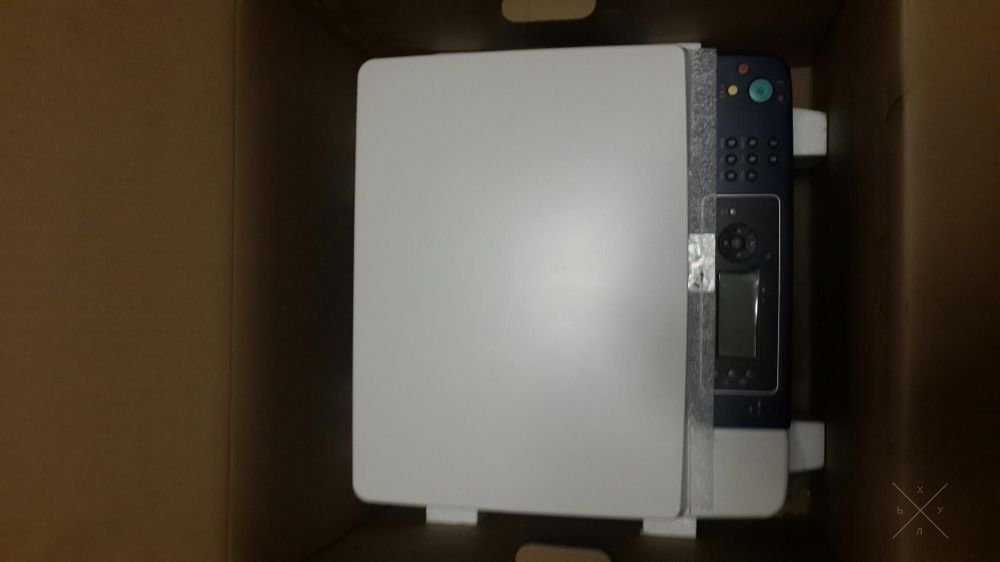 Xerox WorkCentre 6015B. Цветной принтер, копир, сканер 3 в 1.