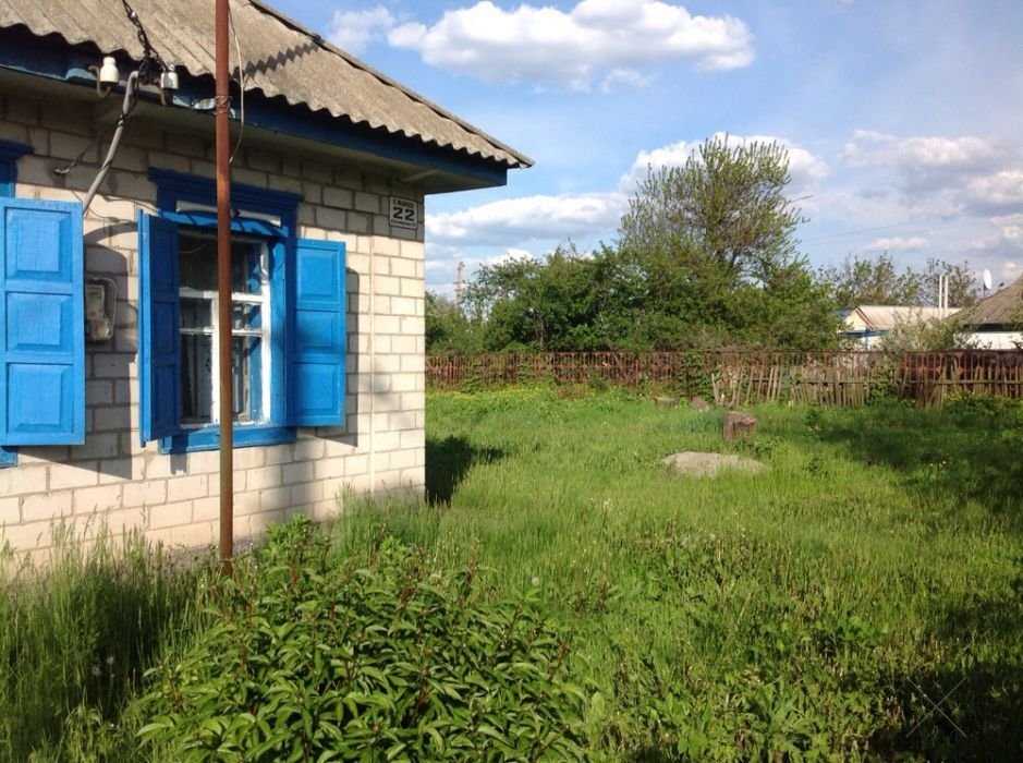 Дом с земельным участком в селе (дача)