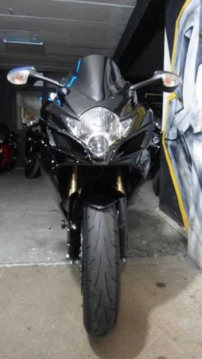 Новогодний подарок мотоцикл Suzuki GSX-R600