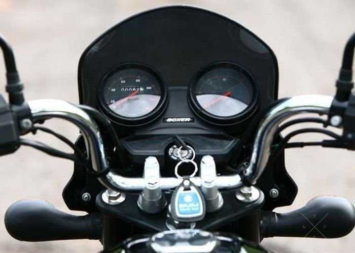мотоцикл Bajaj Boxer 150