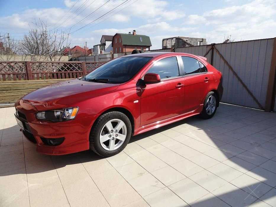 Продам Mitsubishi Lancer X Спортбек 2008 года