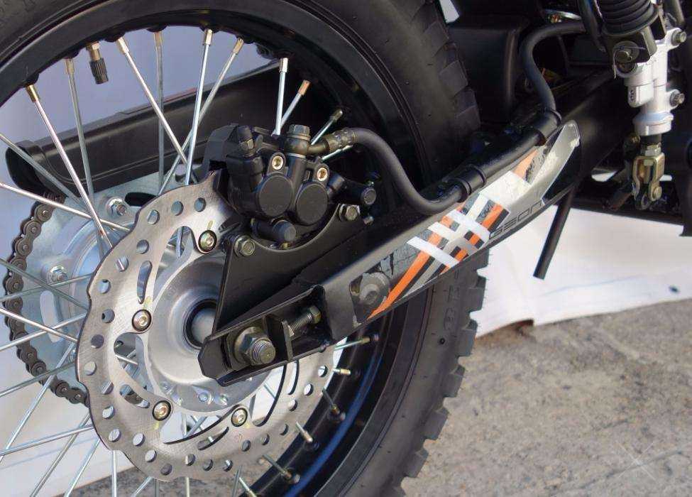 Мотоцикл GEON X-Road 200