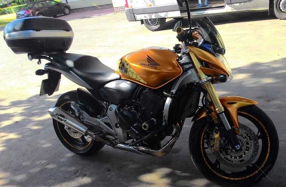 Мотоцикл Honda CB600FA Hornet