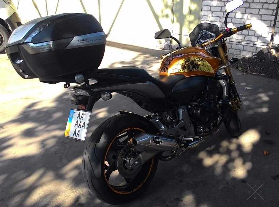Мотоцикл Honda CB600FA Hornet