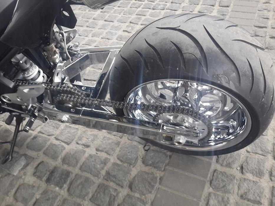 Продам кастомный мотоцикл Suzuki B-King
